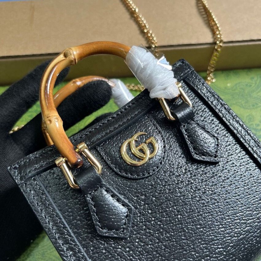 Gvc*1 Diana S*per Mini Chain Bag