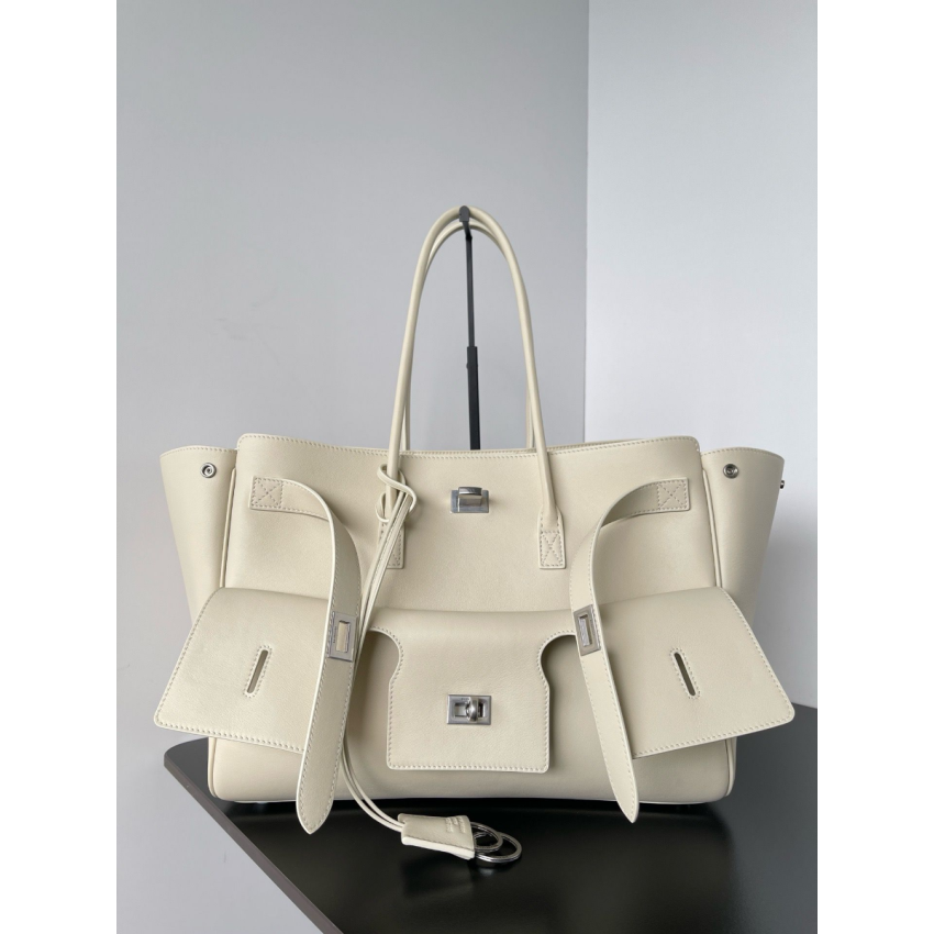 Ba1en*iaga Bel Air Medium Carry All bag