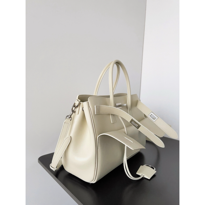 Ba1en*iaga Bel Air Small Carry All bag