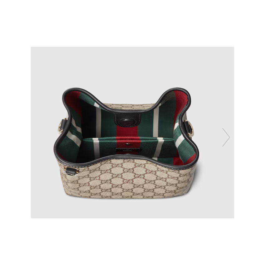 Gvc*1 GG Emblem Mini Buckeket Bag