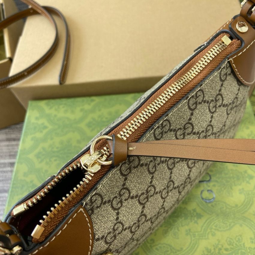 Gvc*1 GG Emblem small Shoulder Bag