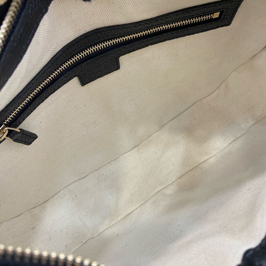 Gvc*1 GG emblem Medium shoulder bag-Black