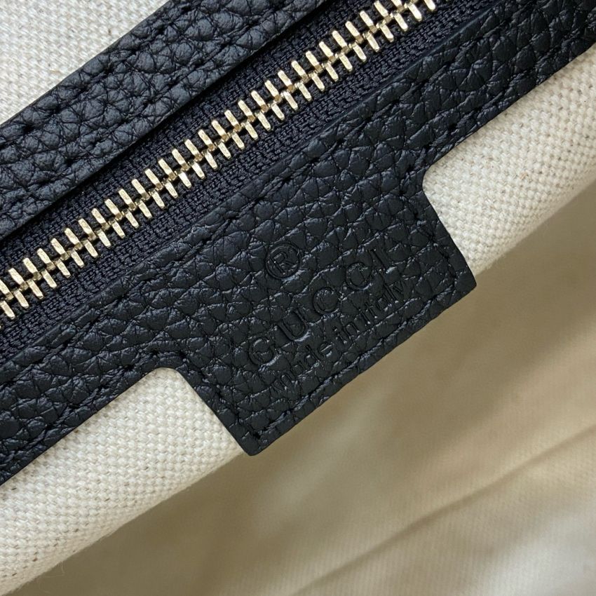 Gvc*1 GG emblem Medium shoulder bag-Black