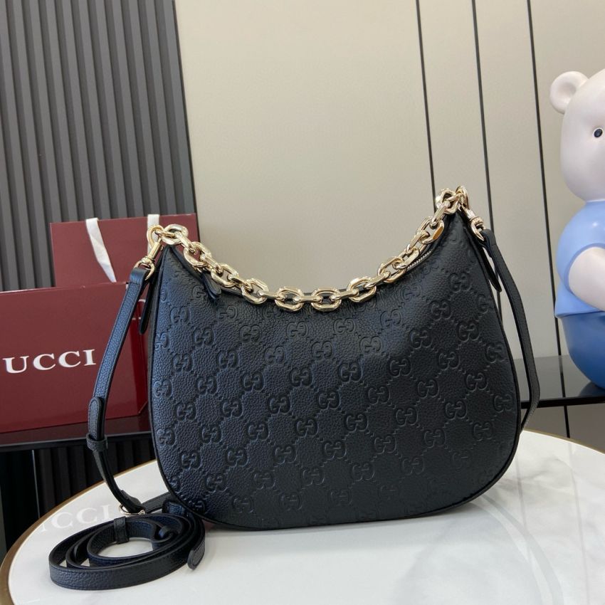 Gvc*1 GG emblem Medium shoulder bag-Black