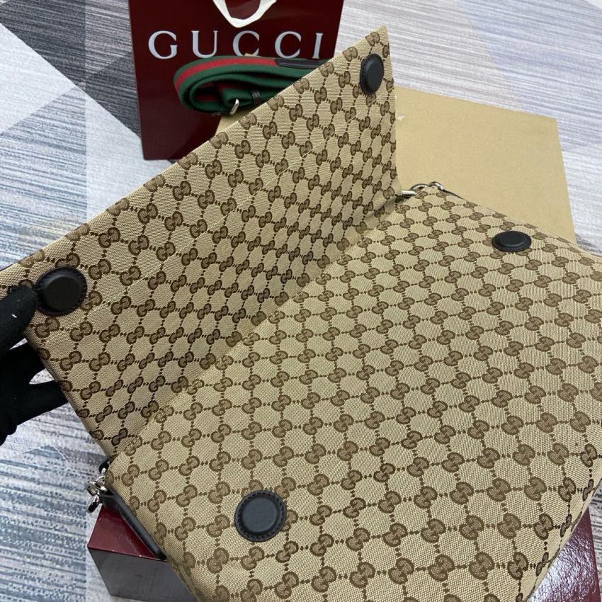 Gvc*1 GG Canvas Large Cross body bag