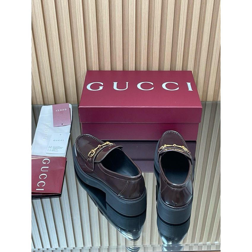 Women's loafer with Horsebit