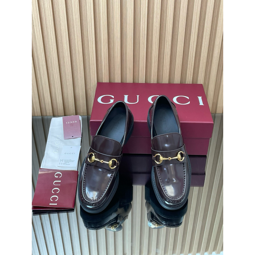 Women's loafer with Horsebit