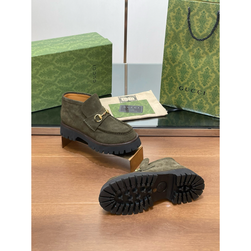 Women's ankle boot with Horsebit