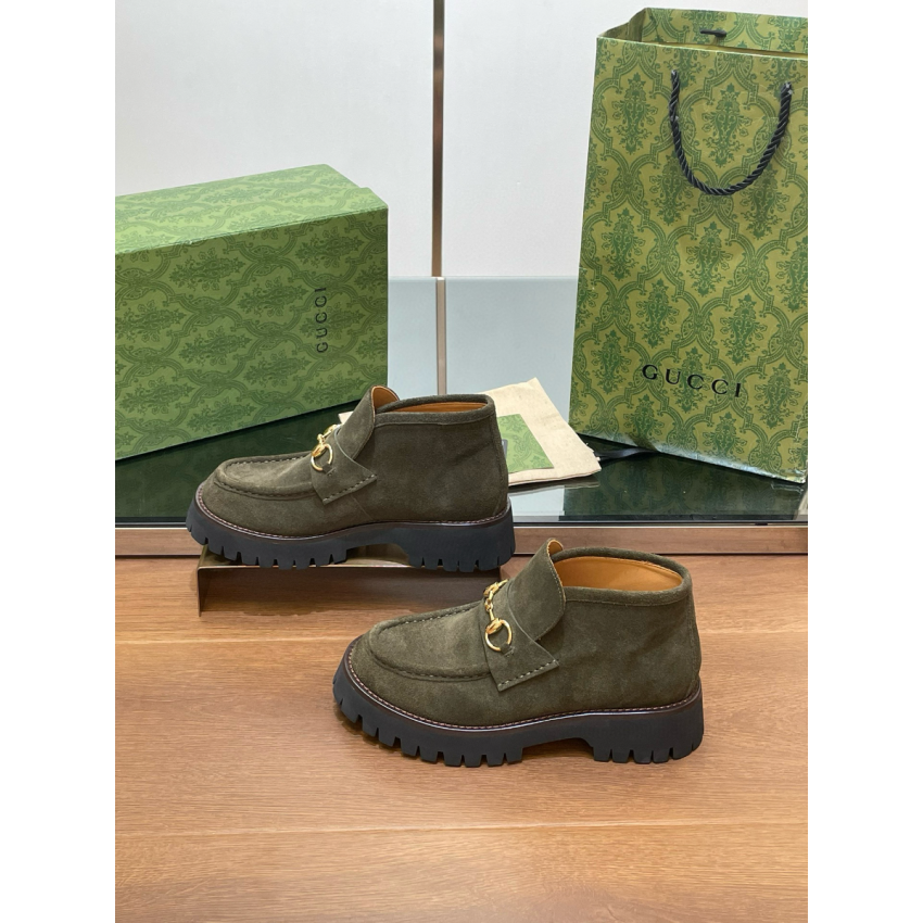 Women's ankle boot with Horsebit