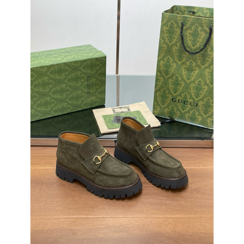 Women's ankle boot with Horsebit