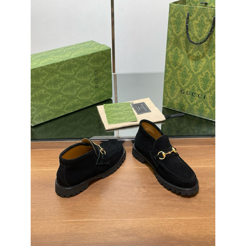 Women's ankle boot with Horsebit