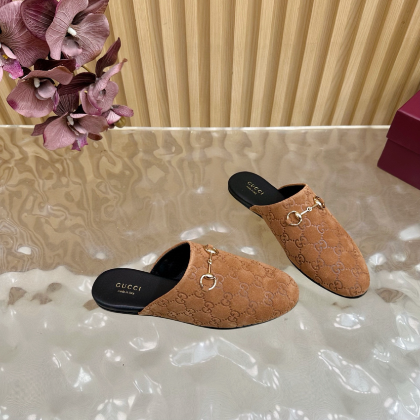 Women's mule with Horsebit
