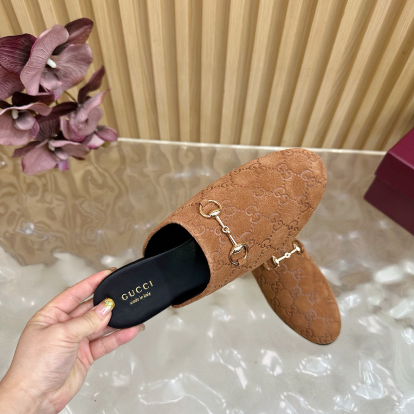 Women's mule with Horsebit
