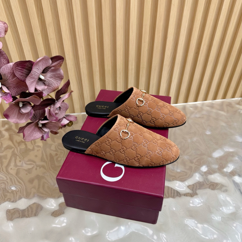 Women's mule with Horsebit