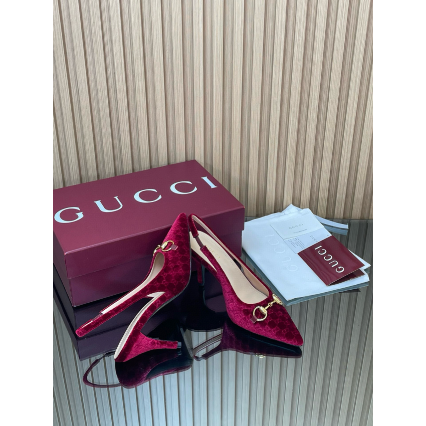 Women's slingback pump with Horsebit