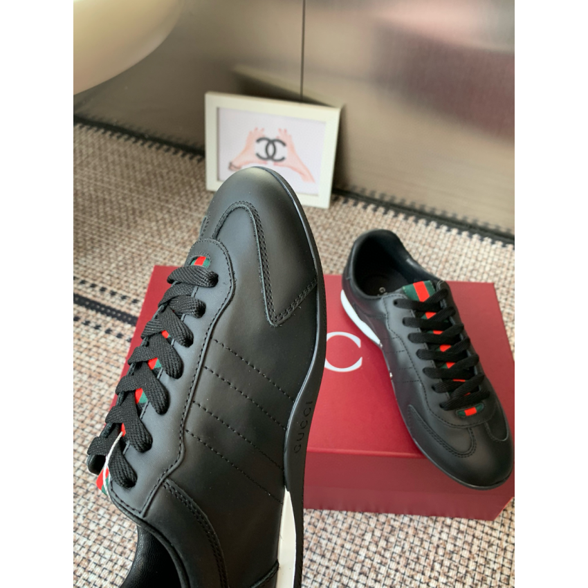 Men and Women's Gvc*1 Shift trainers