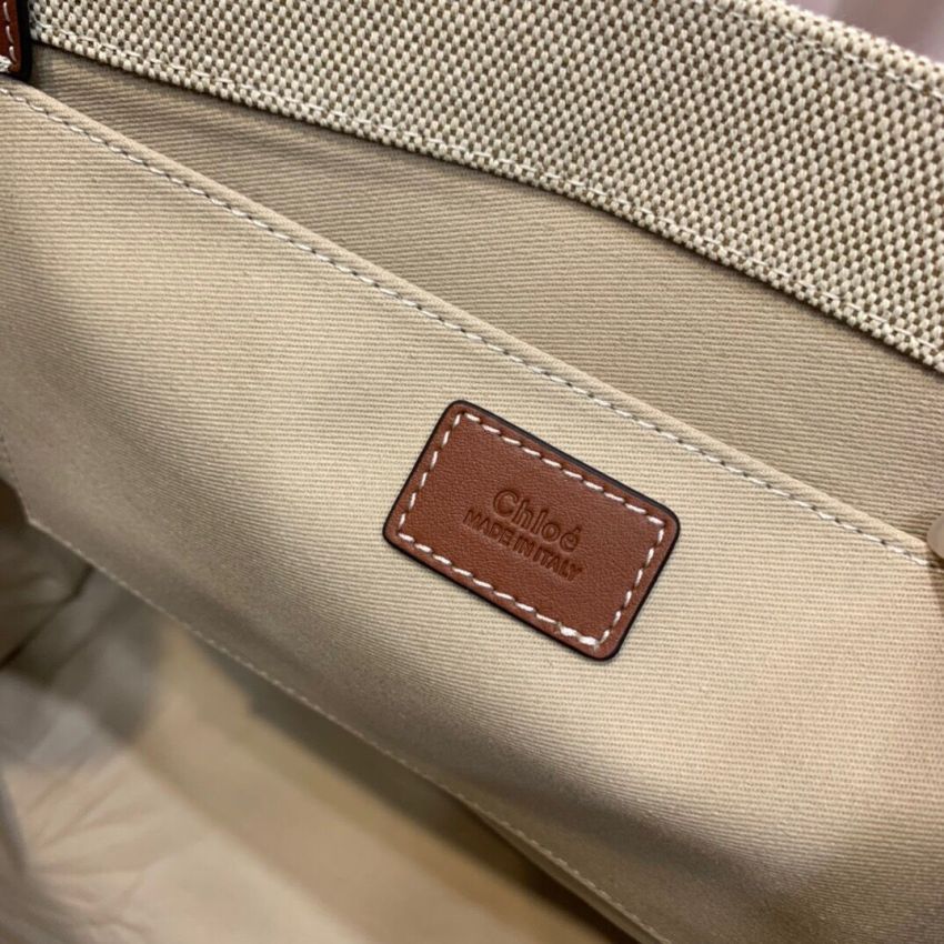 Ch10e large woody tote
