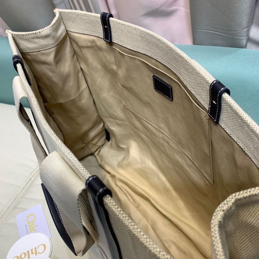 Ch10e large woody tote