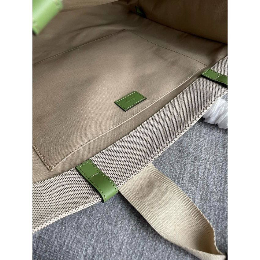 Ch10e large woody tote
