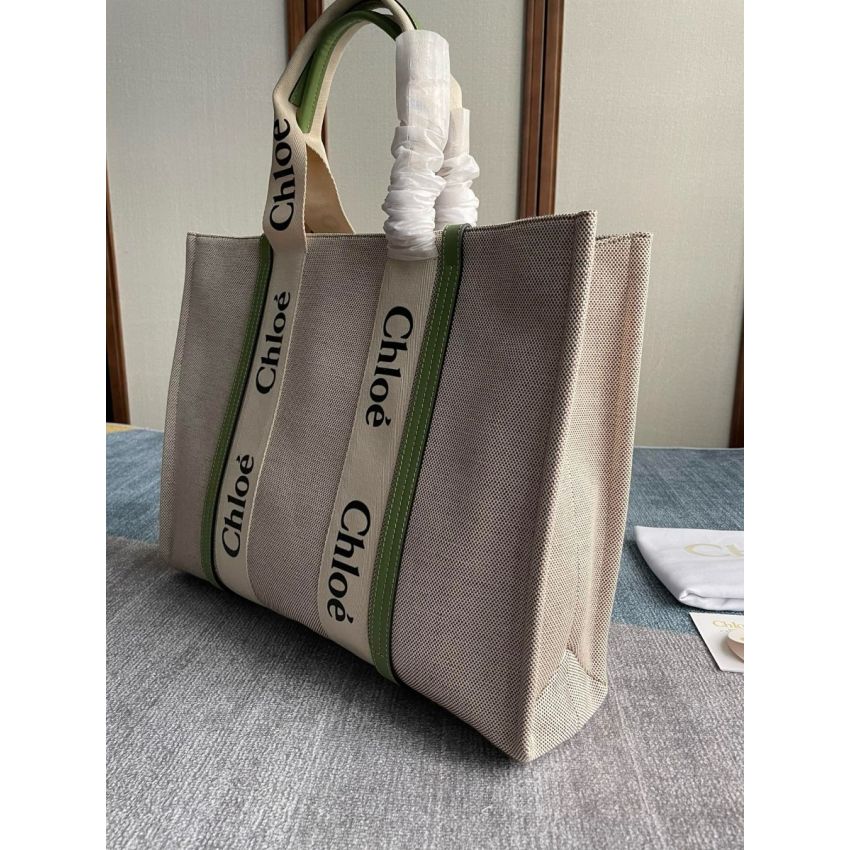 Ch10e large woody tote