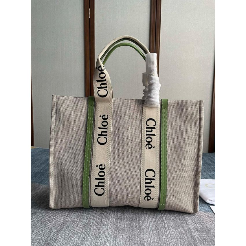 Ch10e large woody tote