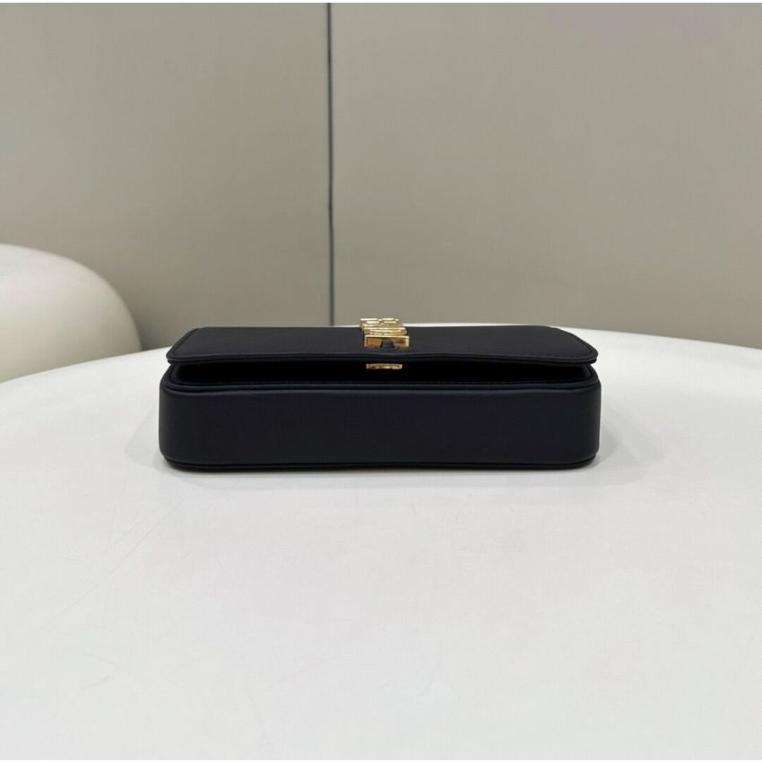 F**digraphy Chain Wallet