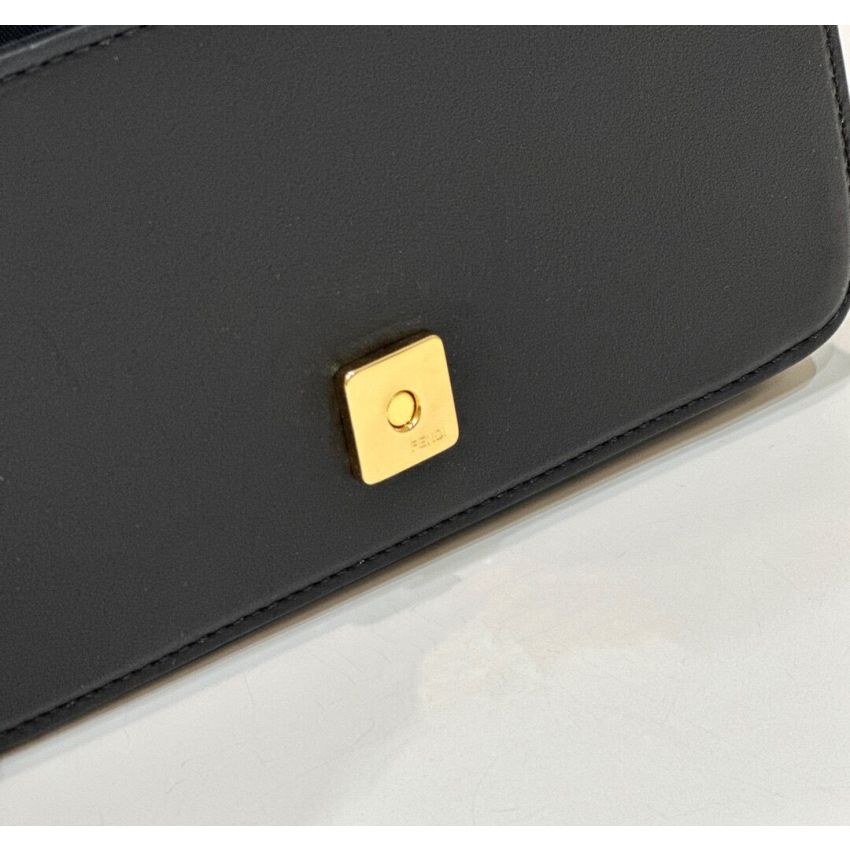 F**digraphy Chain Wallet