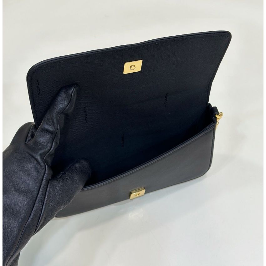 F**digraphy Chain Wallet