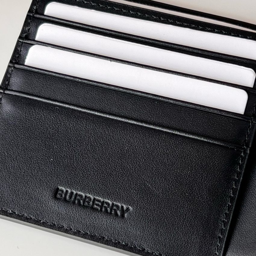 Bv*b*rry Check Bifold wallet