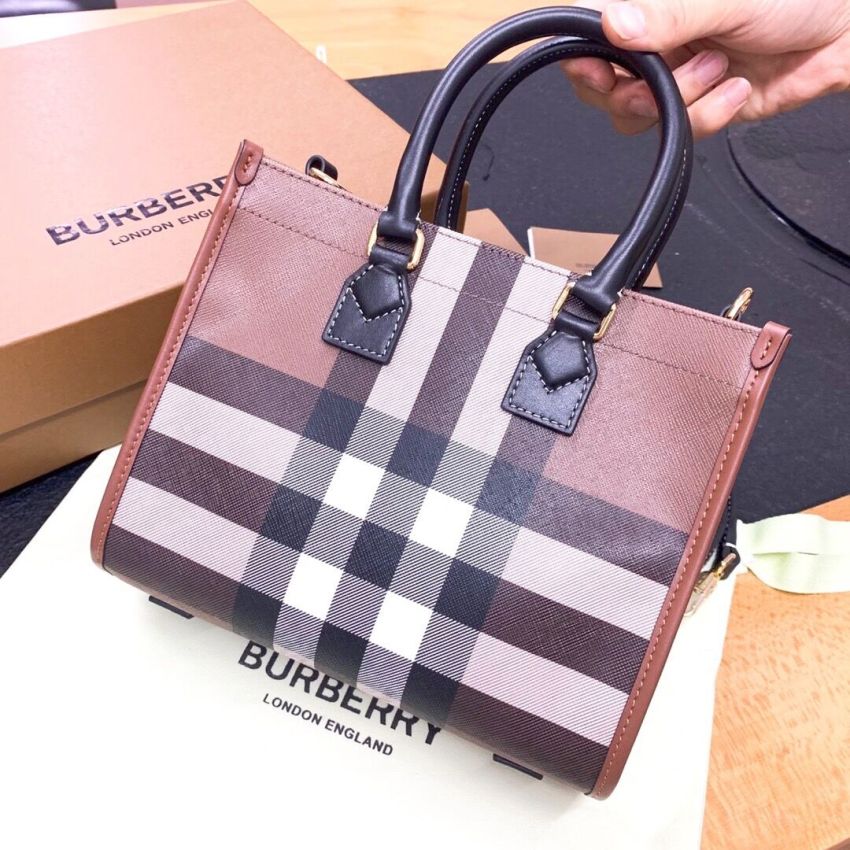 Bv*b*rry Small Check Tote
