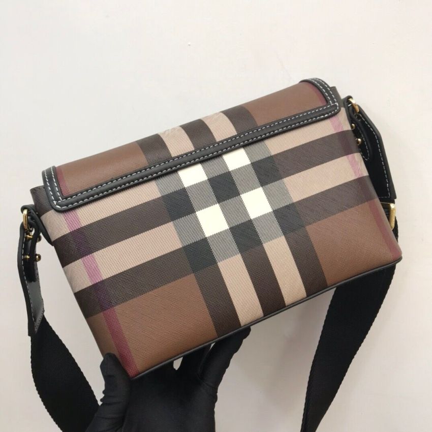 Bv*b*rry Check Note Bag