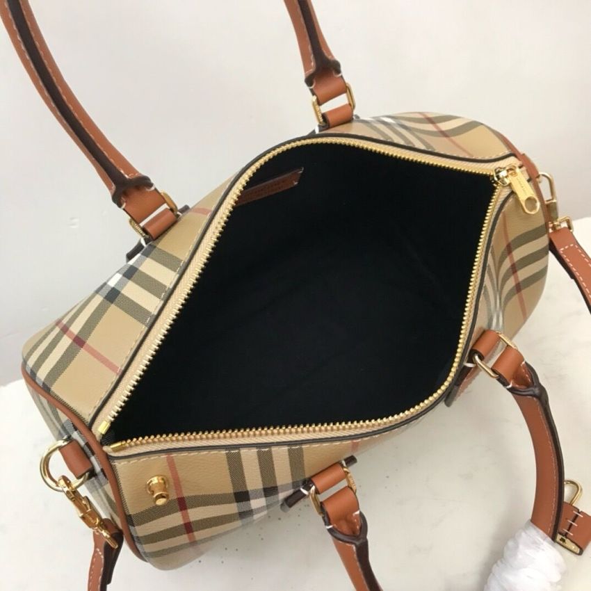 Bv*b*rry Classic Boston Bag