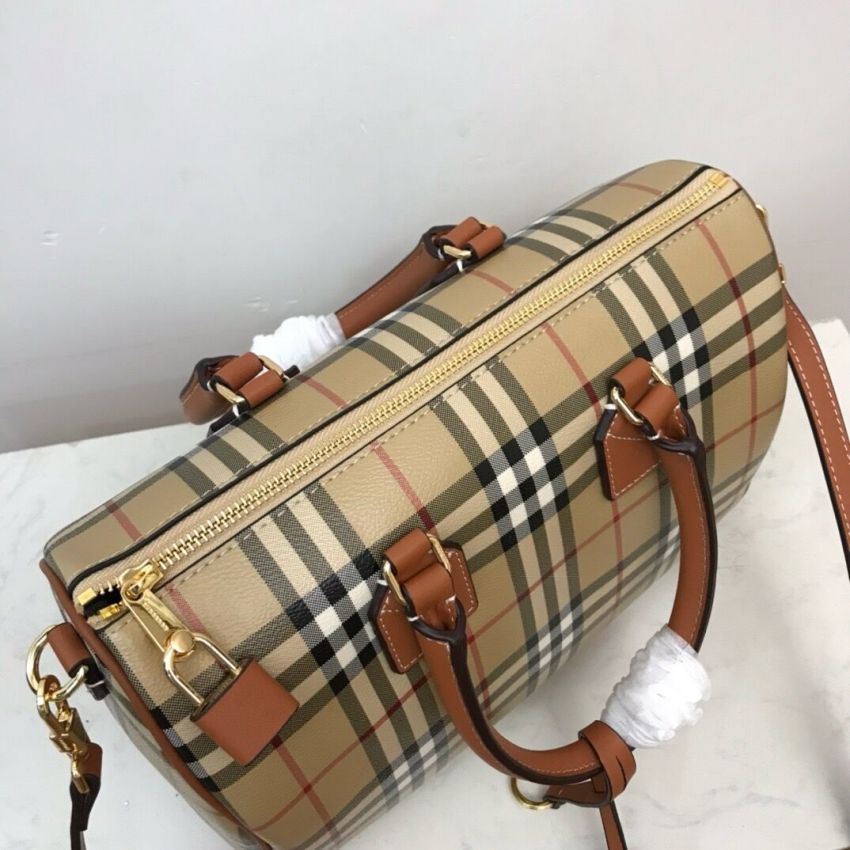Bv*b*rry Classic Boston Bag