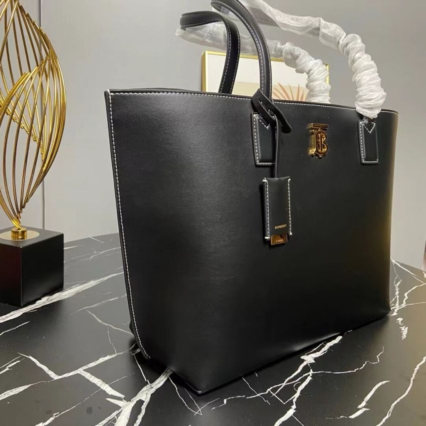 Bv*b*rry Leather Tote