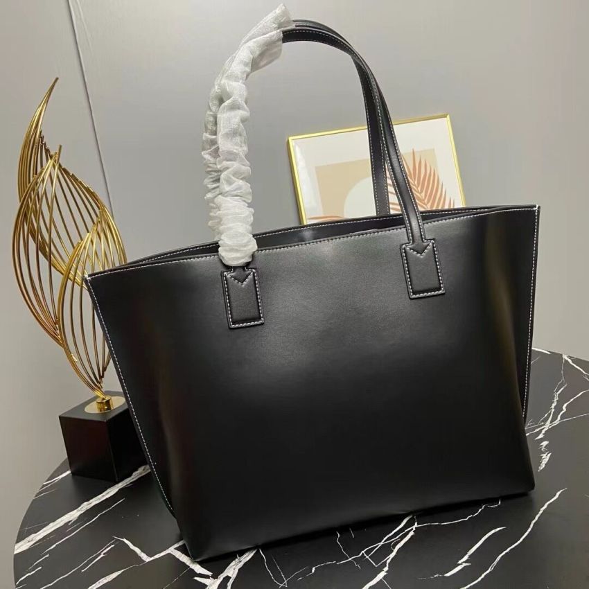 Bv*b*rry Leather Tote