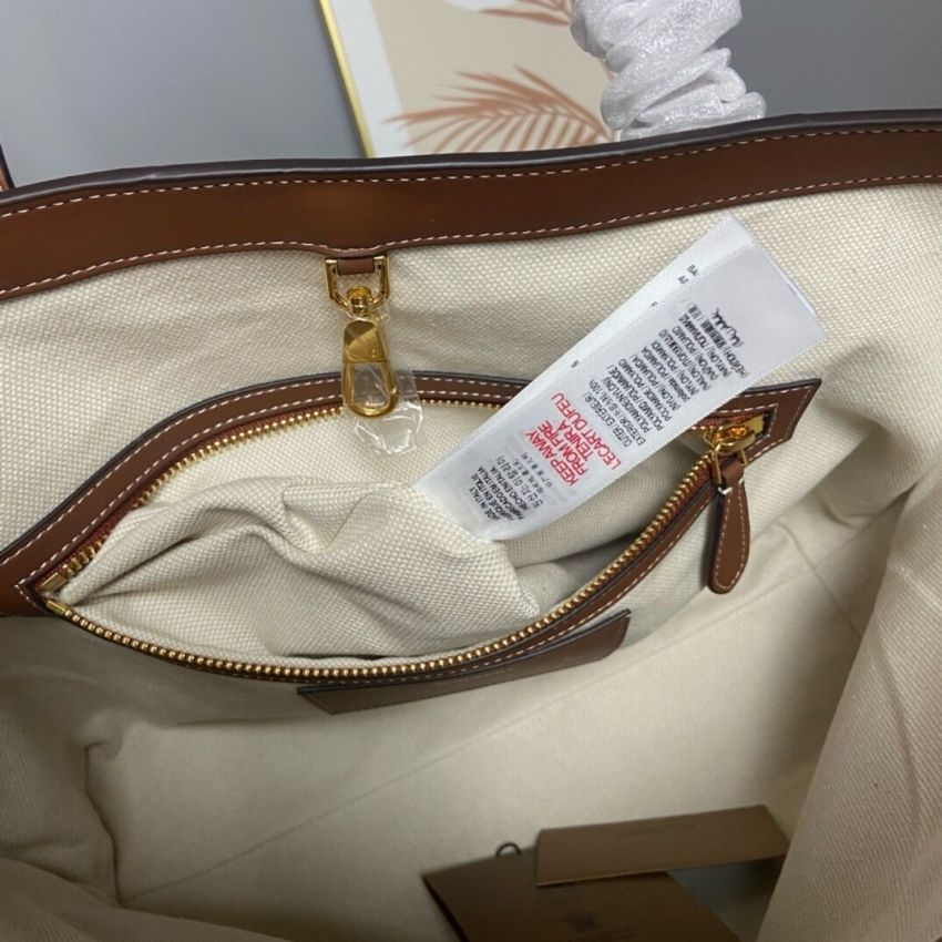 Bv*b*rry Leather Tote