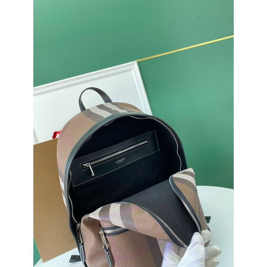 Bv*b*rry Check Medium Bacpack