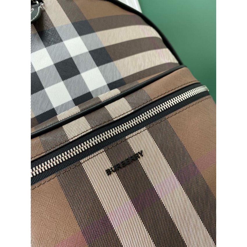 Bv*b*rry Check Medium Bacpack
