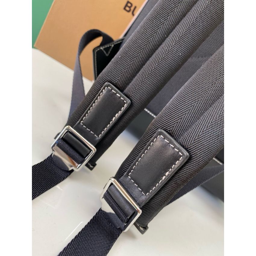 Bv*b*rry Check Medium Bacpack