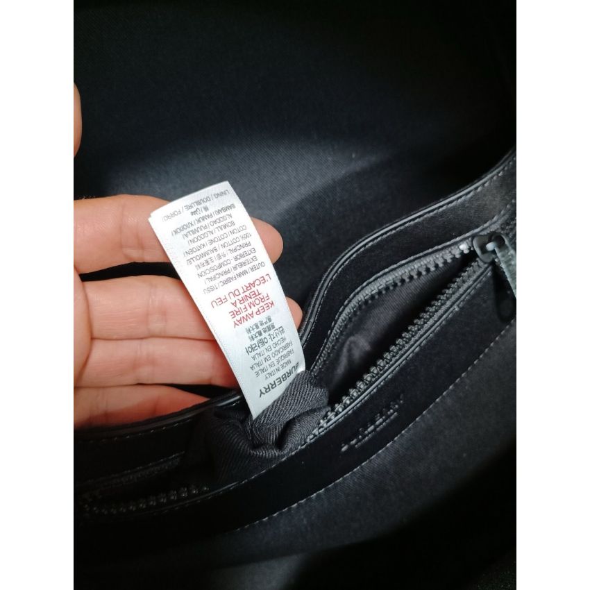 Bv*b*rry Check Medium Bacpack