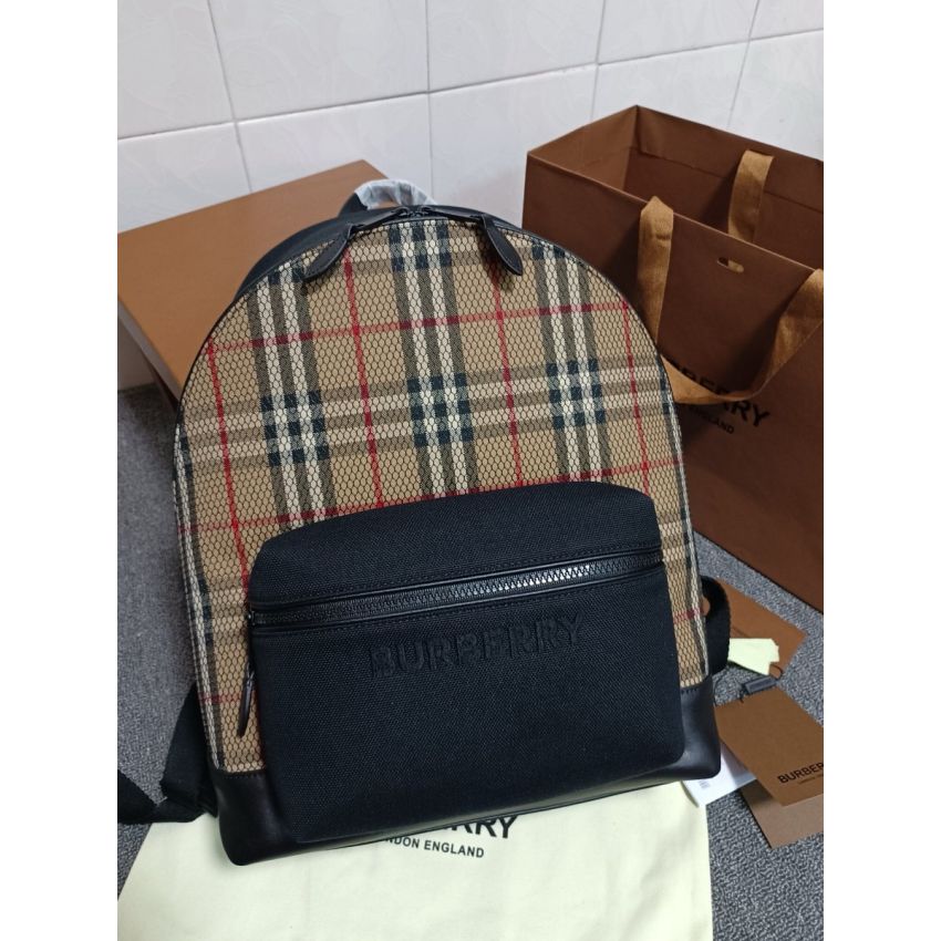 Bv*b*rry Check Medium Bacpack
