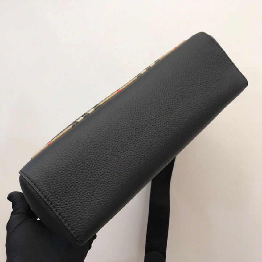 Bv*b*rry Check and Leather Note Bag
