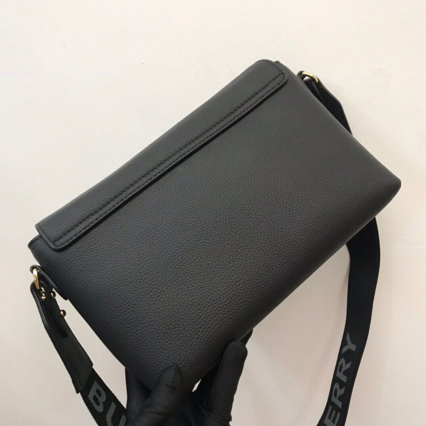 Bv*b*rry Check and Leather Note Bag