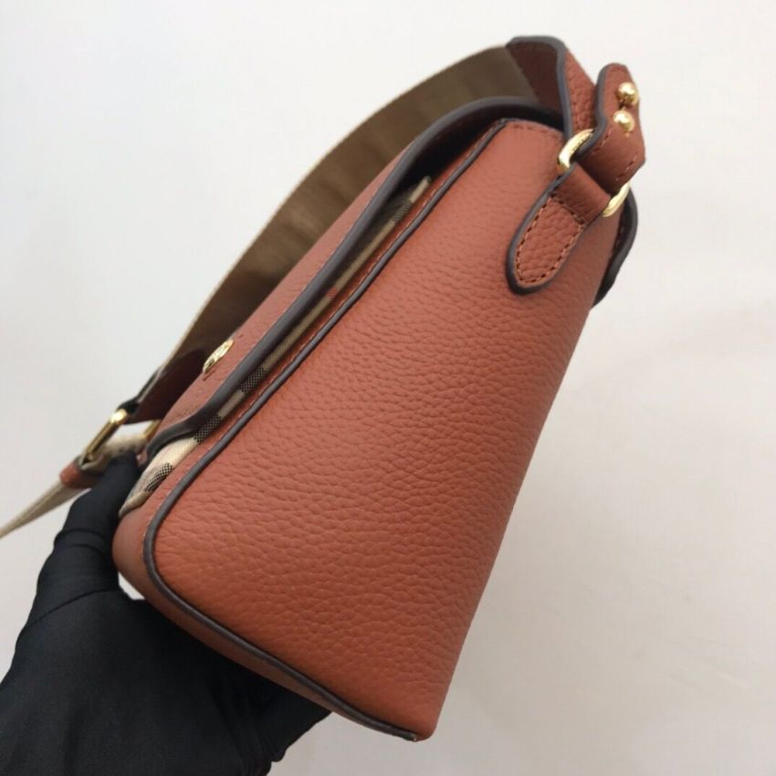 Bv*b*rry Check and Leather Note Bag