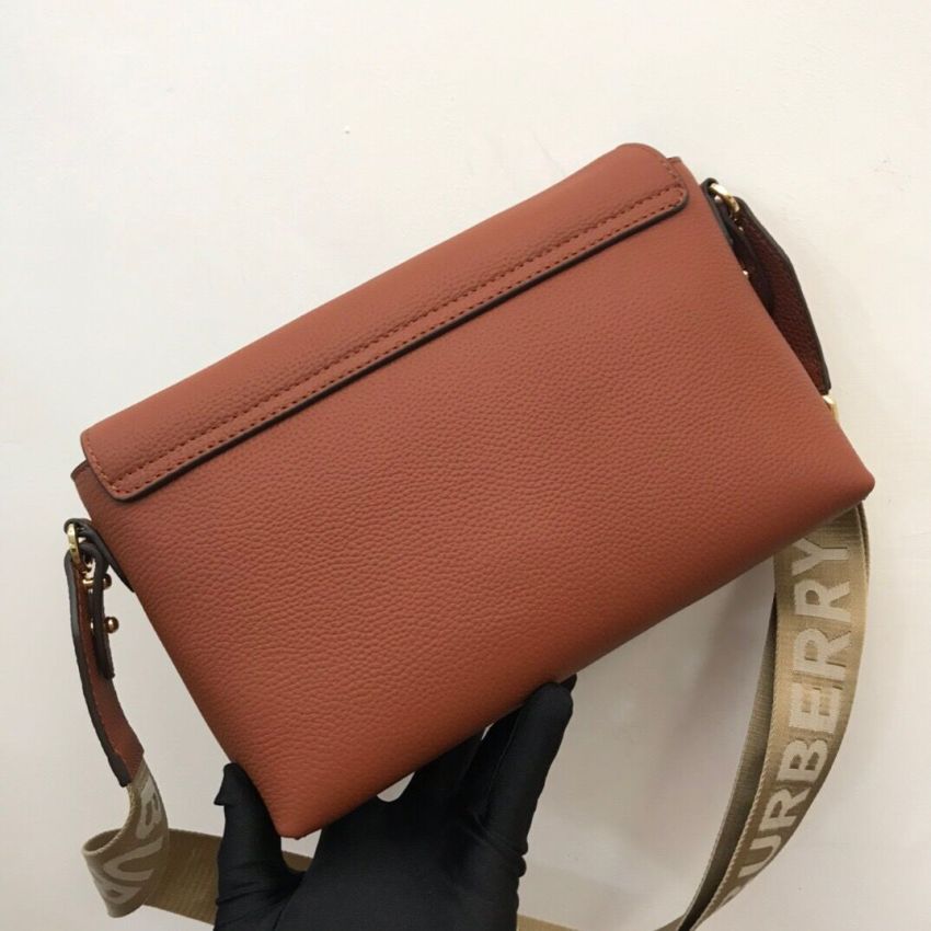 Bv*b*rry Check and Leather Note Bag