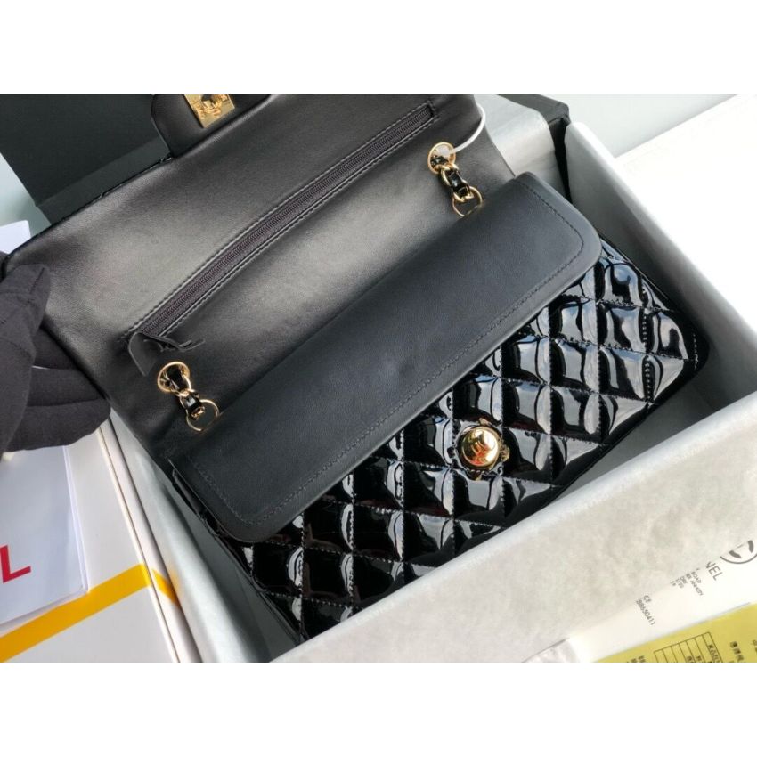 Medium Ch**el Classic Handbag in Shiny leather