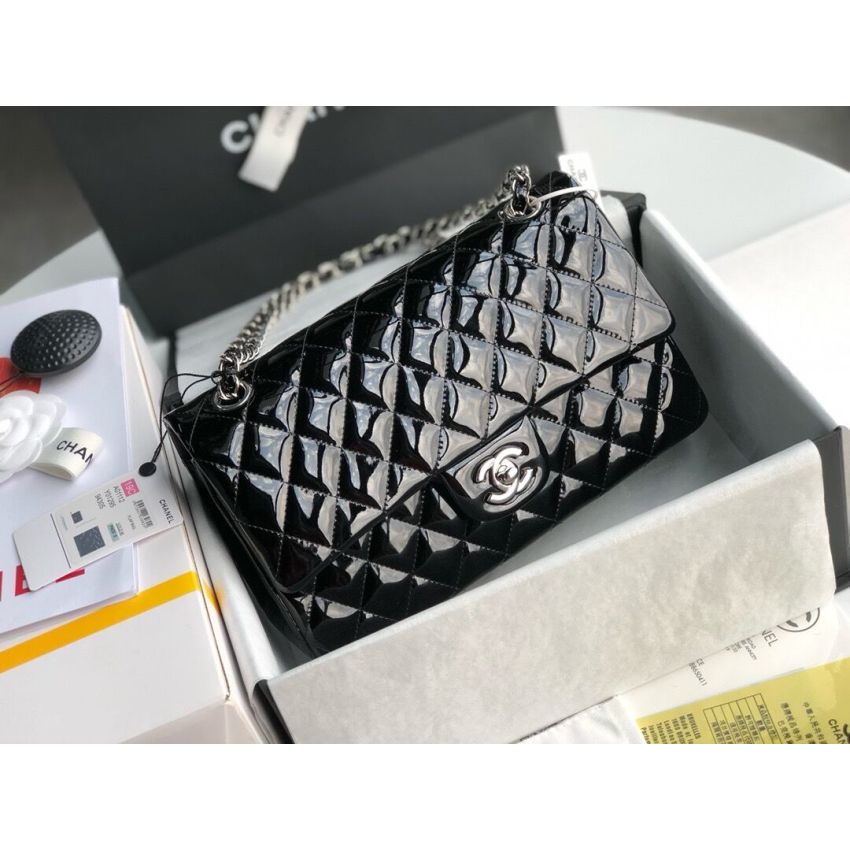 Medium Ch**el Classic Handbag in Shiny leather