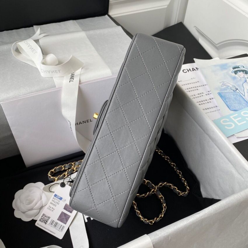 Medium Ch**el Classic Handbag