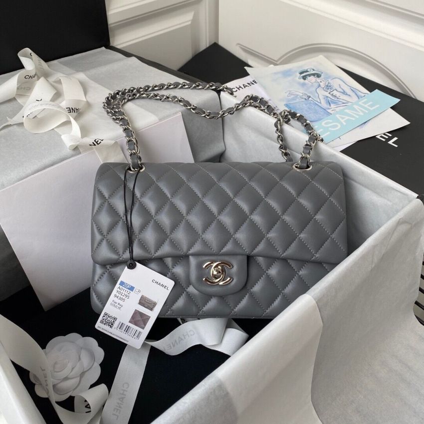 Medium Ch**el Classic Handbag