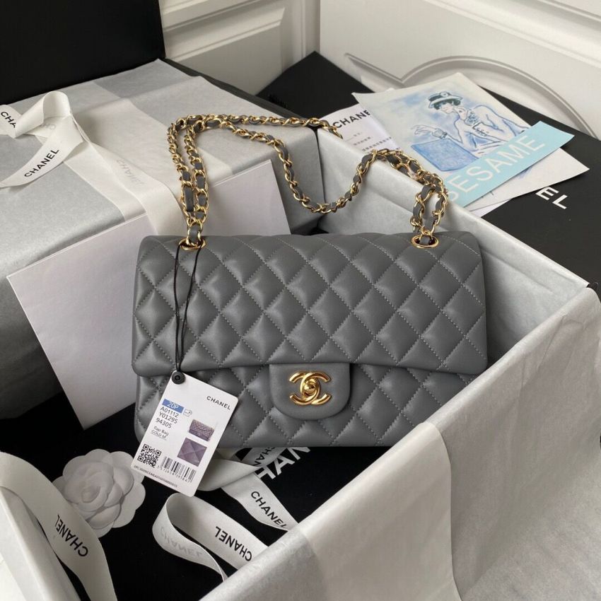Medium Ch**el Classic Handbag